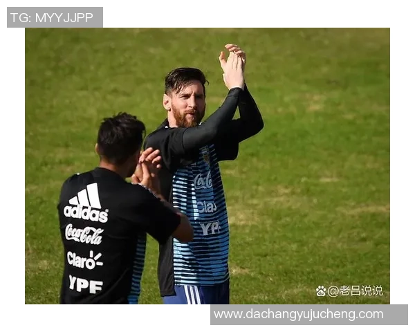 C罗与梅西:从竞技对手到相互尊重的传奇友谊之路 C罗与梅西:从竞技对手到相互尊重的传奇友谊之路