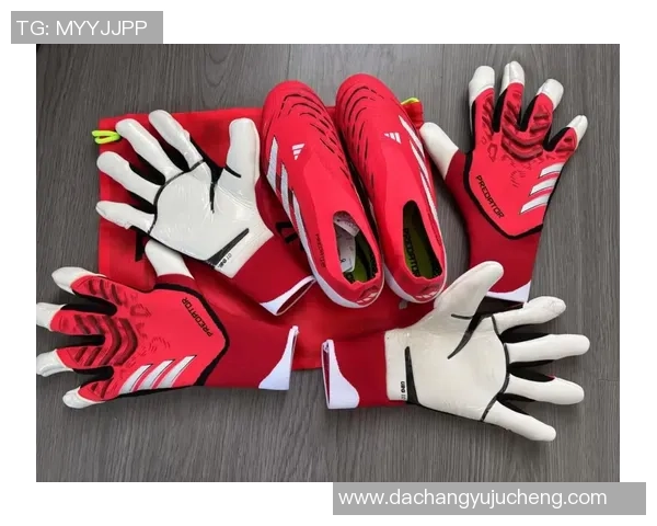 穿上球星的脚步感受荣耀 解析足球运动员专属高性能鞋款设计与技术