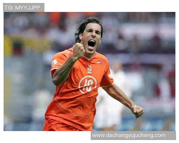 足球星情说：解读球场背后的情感与传奇人物的心路历程